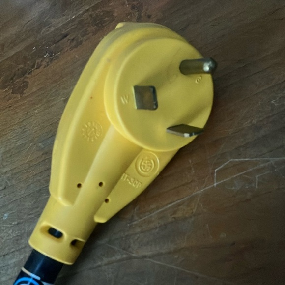 RV / camping Electrical Adapter - Picture 11 of 16